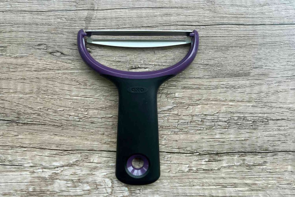 5 Best Vegetable Peelers for Seniors in 2025