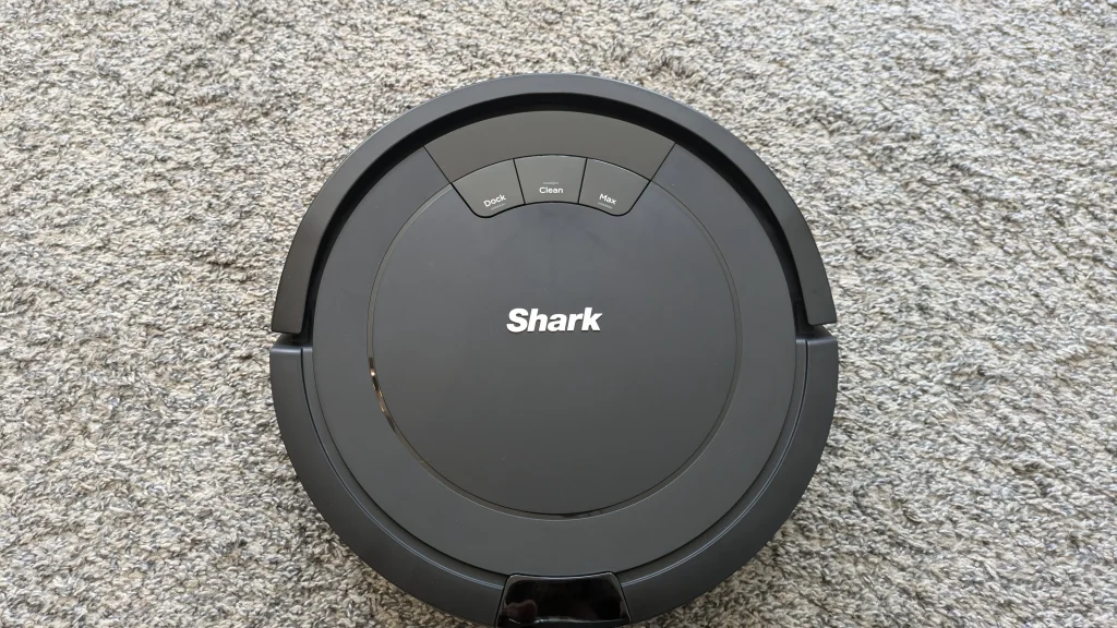 5 Best Robot Vacuums under 200 in 2025